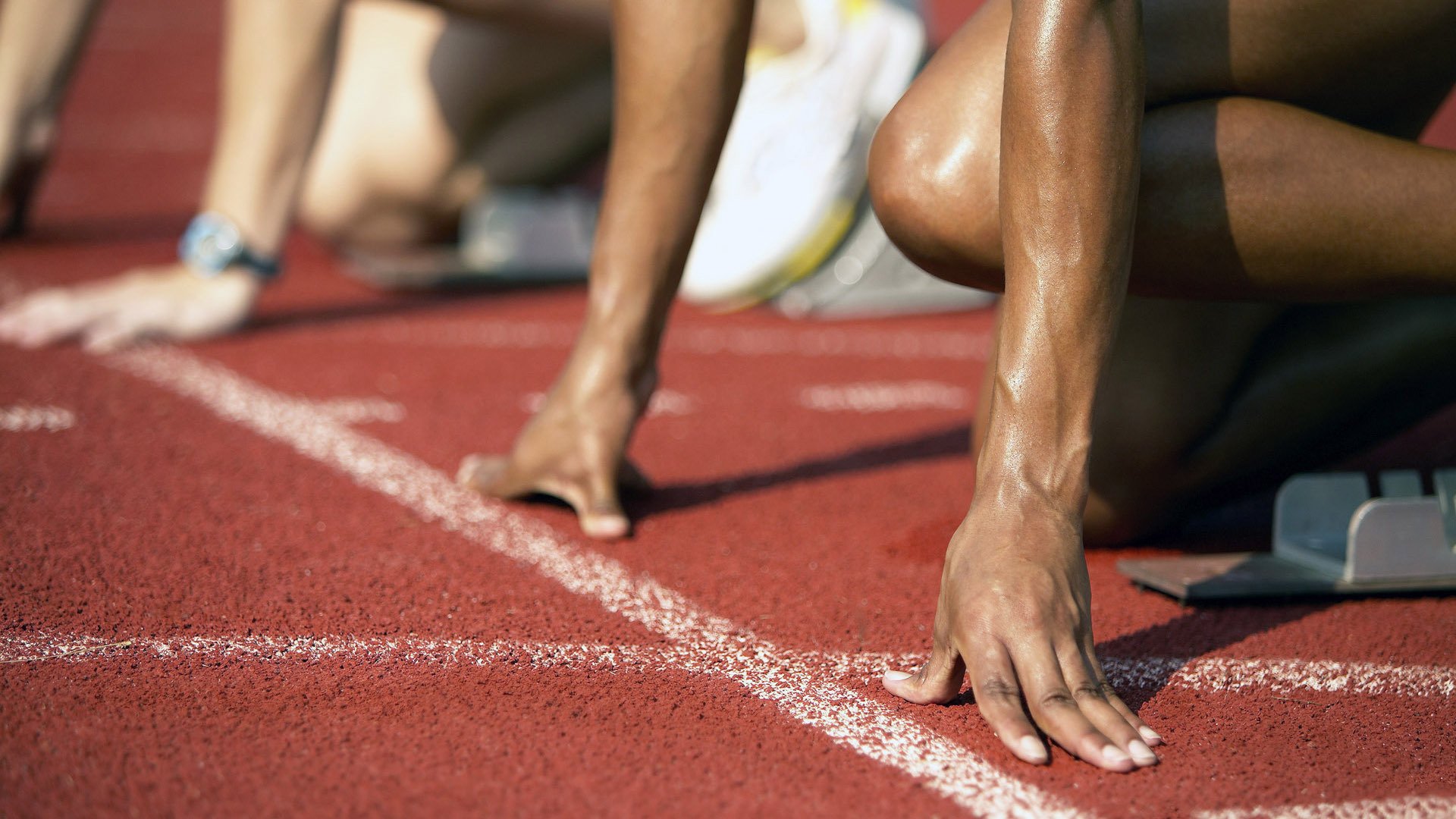 丁俊晖比赛期间保持专注稳定发挥，丁俊晖日常训练